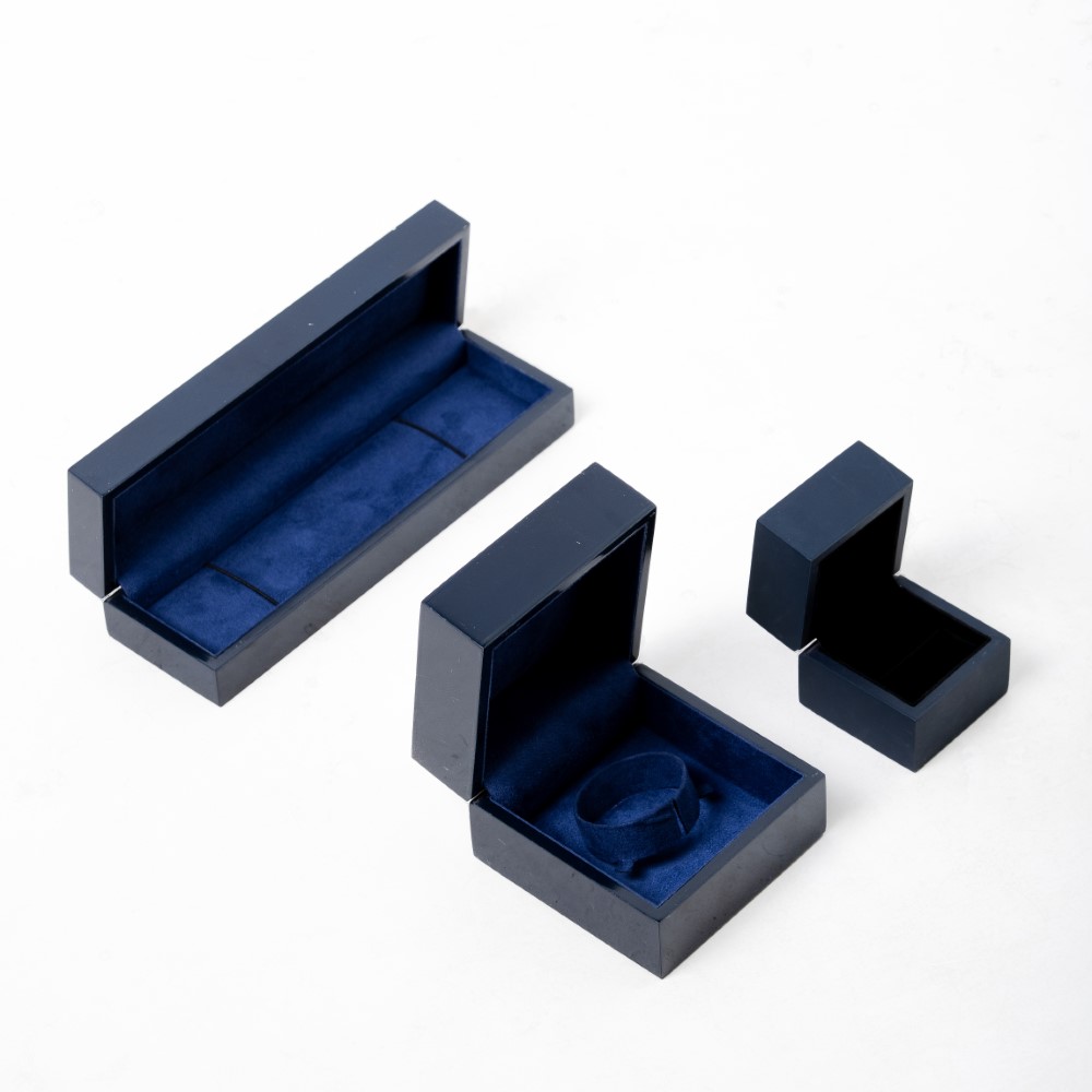 custom jewelry box manufacturer for jewellers