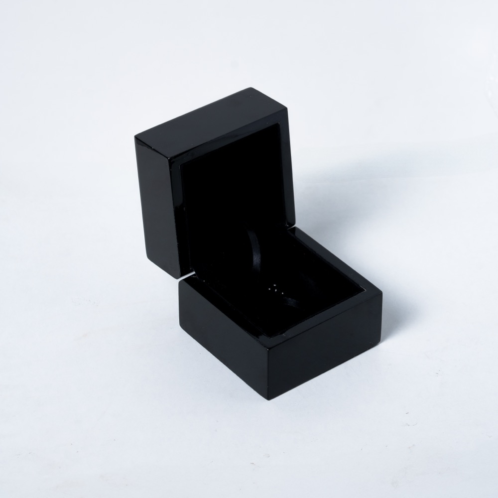 green shiny customised wooden jewelry box set