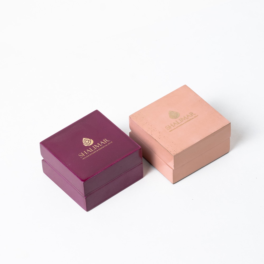 wooden jewellery box set in white vineer polished