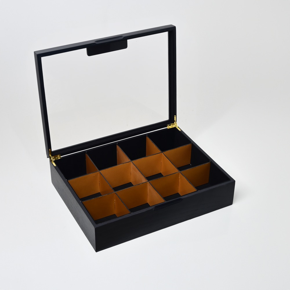 wooden jewellery box set in white vineer polished opened