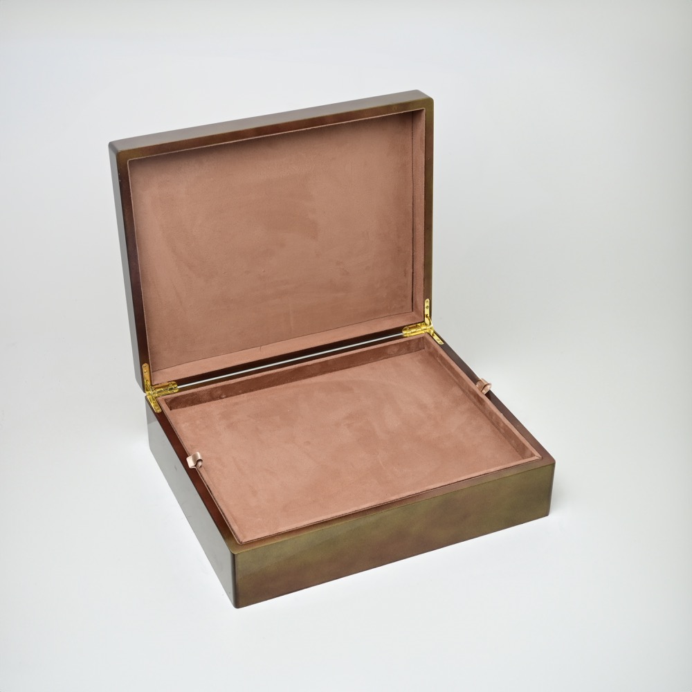 green shiny customised wooden jewelry box set